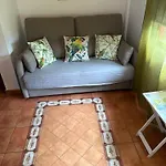 1 Nyaraló *